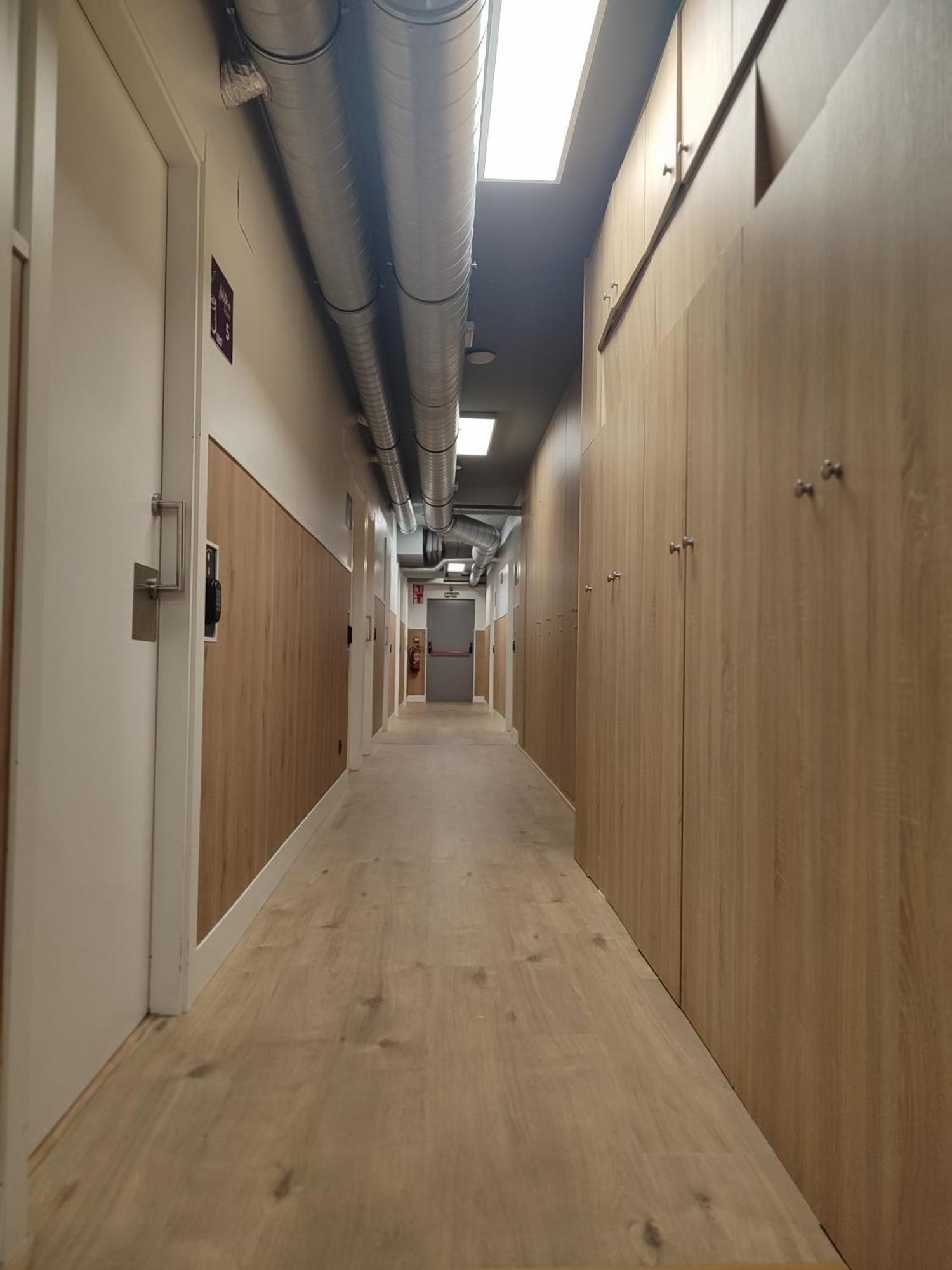 Bilbao Metropolitan Hostel By Bossh Hotels Bagian luar foto