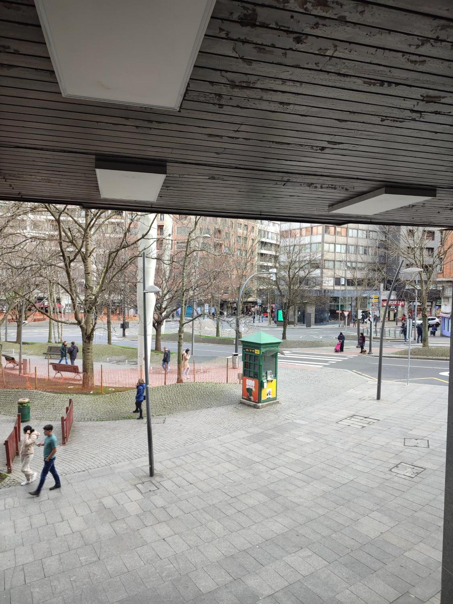 Bilbao Metropolitan Hostel By Bossh Hotels Bagian luar foto