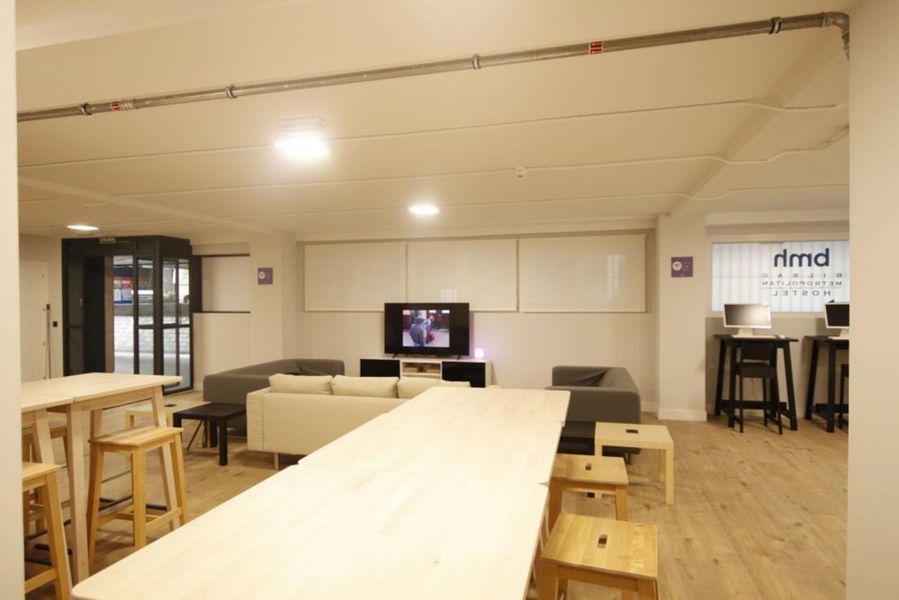 Bilbao Metropolitan Hostel By Bossh Hotels Bagian luar foto