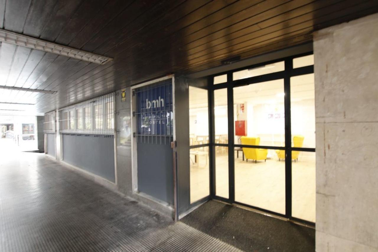 Bilbao Metropolitan Hostel By Bossh Hotels Bagian luar foto